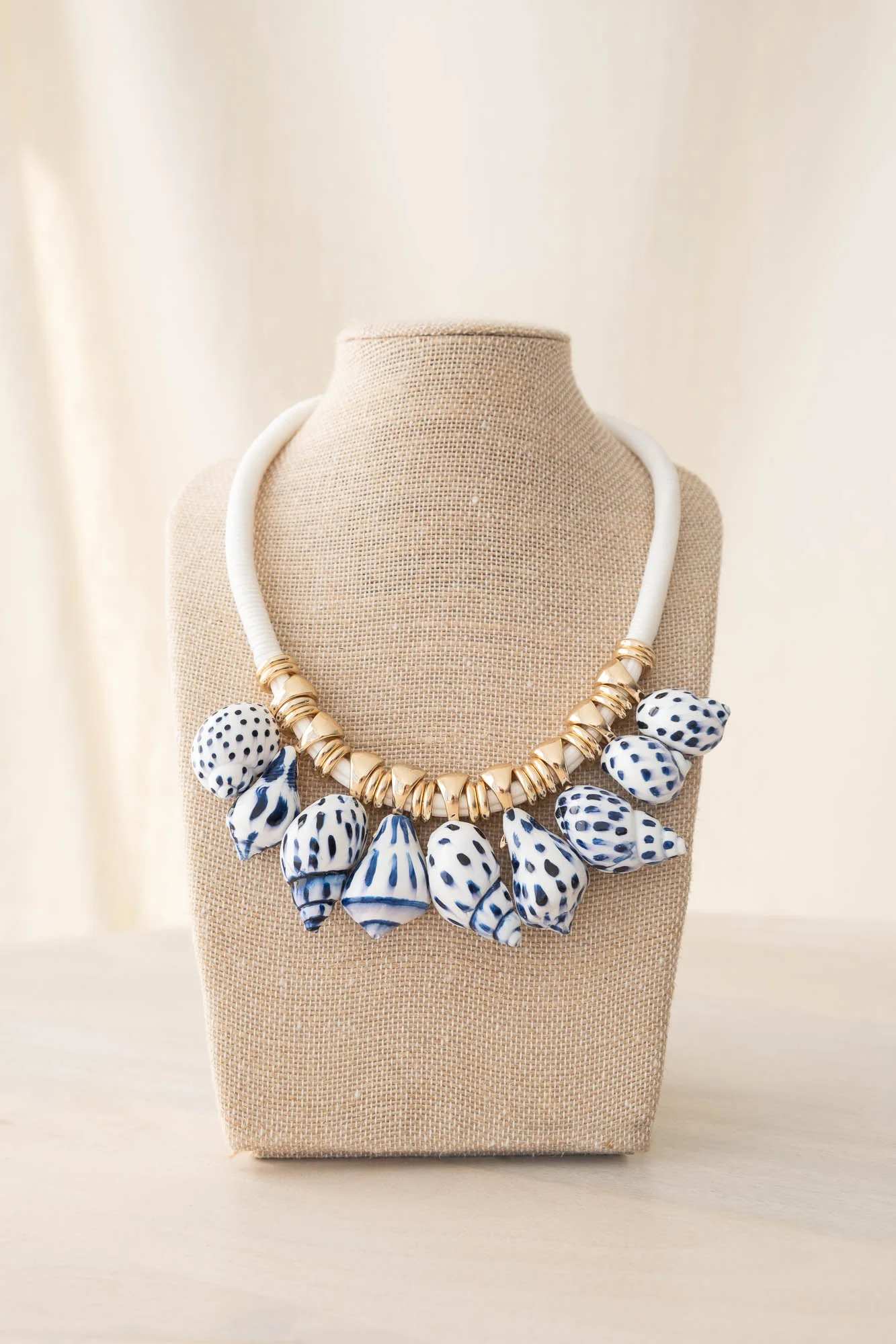 COLLAR CONCHAS  AZUL