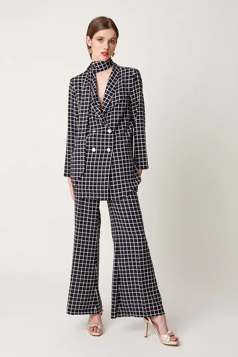 BLAZER NAO CUADROS NEGROS