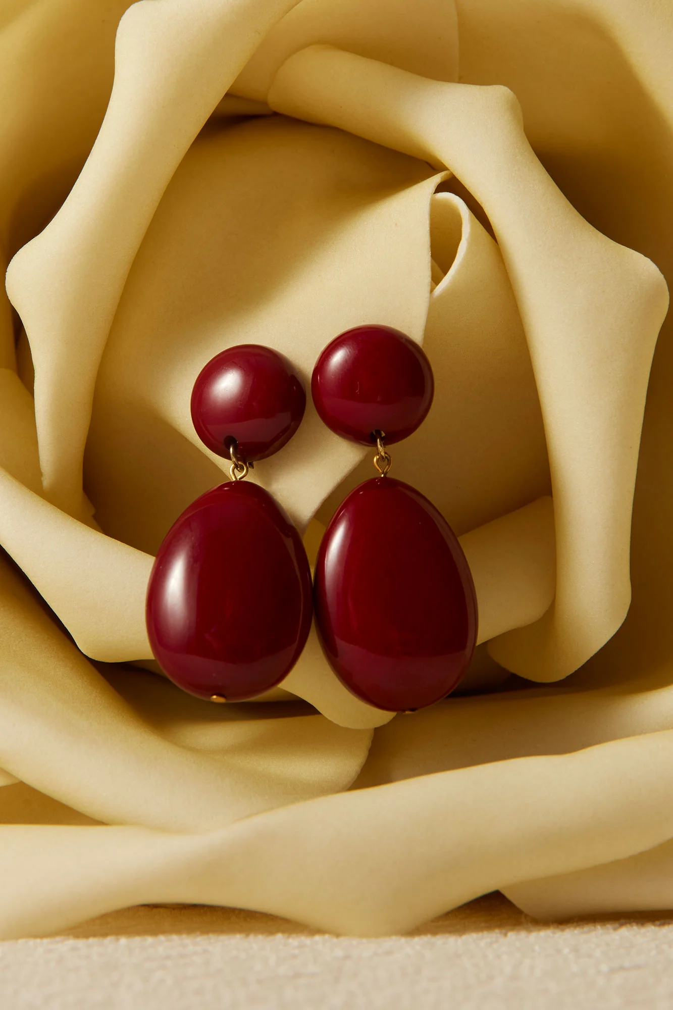 PENDIENTES BORNIA BURDEOS