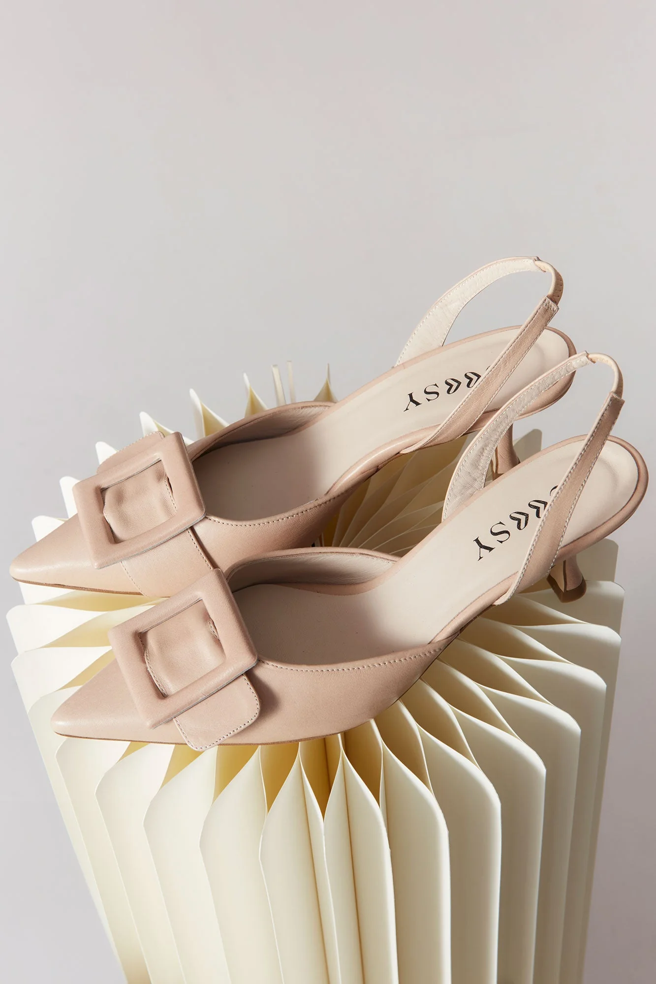ZAPATO PIEL BEIGE