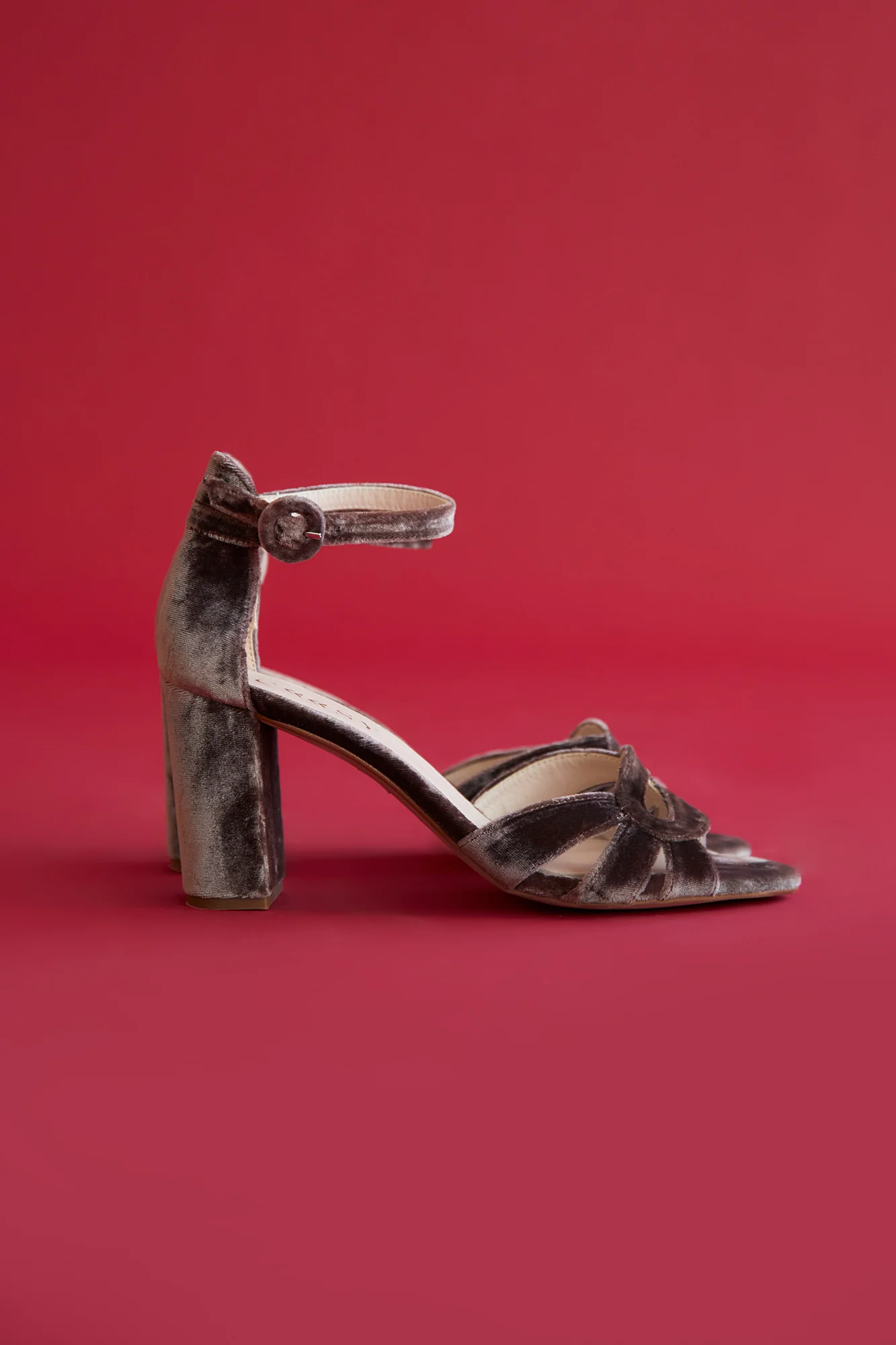 SANDALIAS TERCIOPELO MARRON